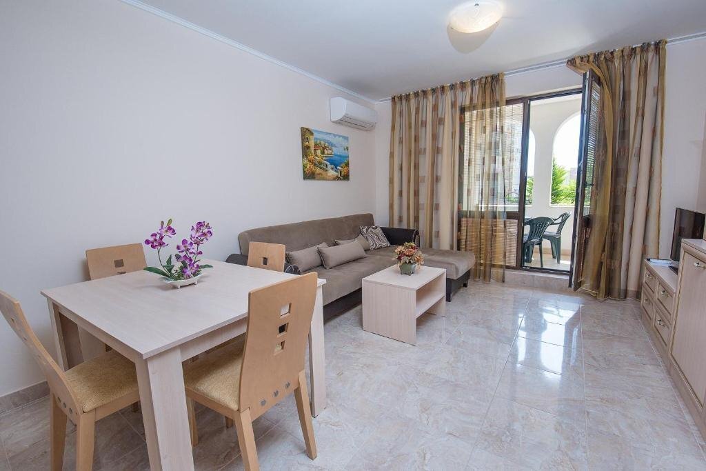 Вид Apart Hotel Esteban 3*