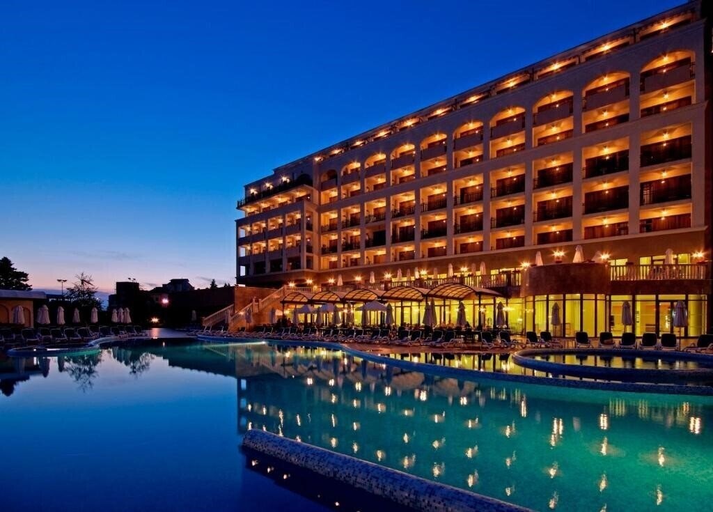 Апартаменти Cол Несебр Маре И Бей 4*