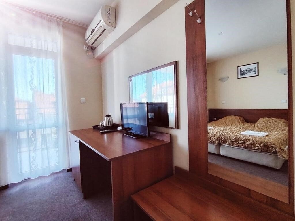 Панорама Sandor Hotel 2*