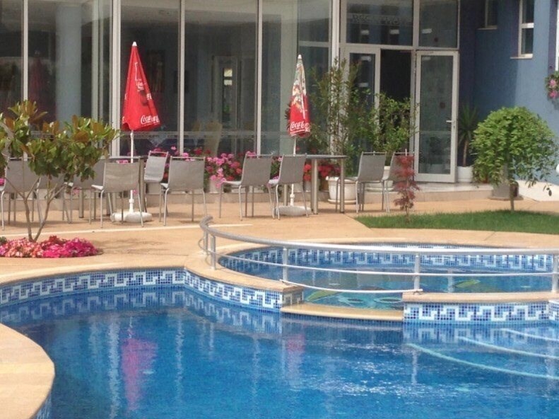 Територія Desislava & Raikov 3*