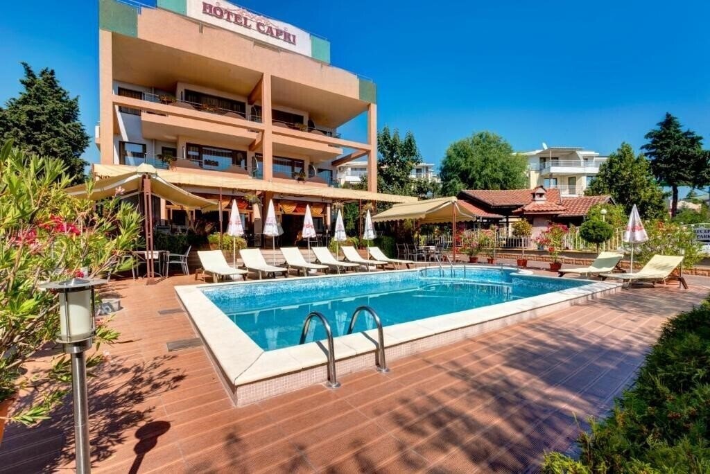 Изображение Capri 3*
