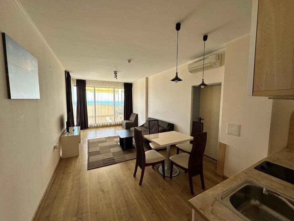 Картинка Capri 3*