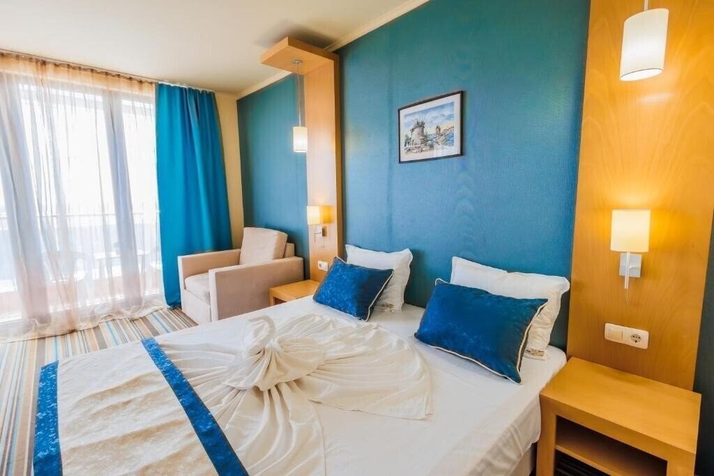 Апартаменты Mirage of Nessebar 4*