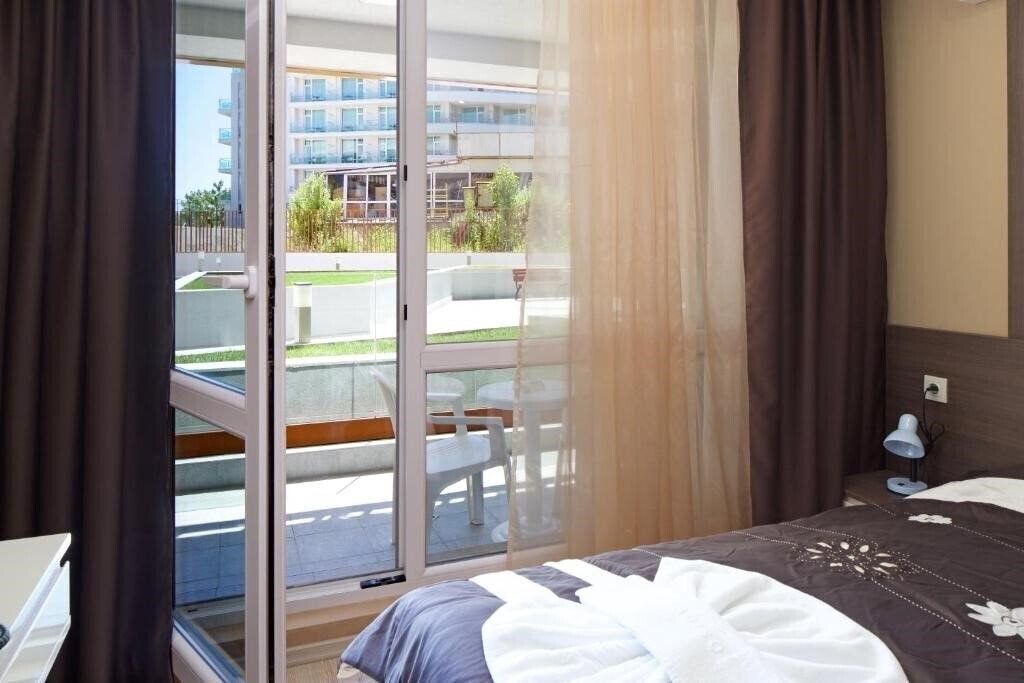 Картинка Paradiso Aparthotel 4*