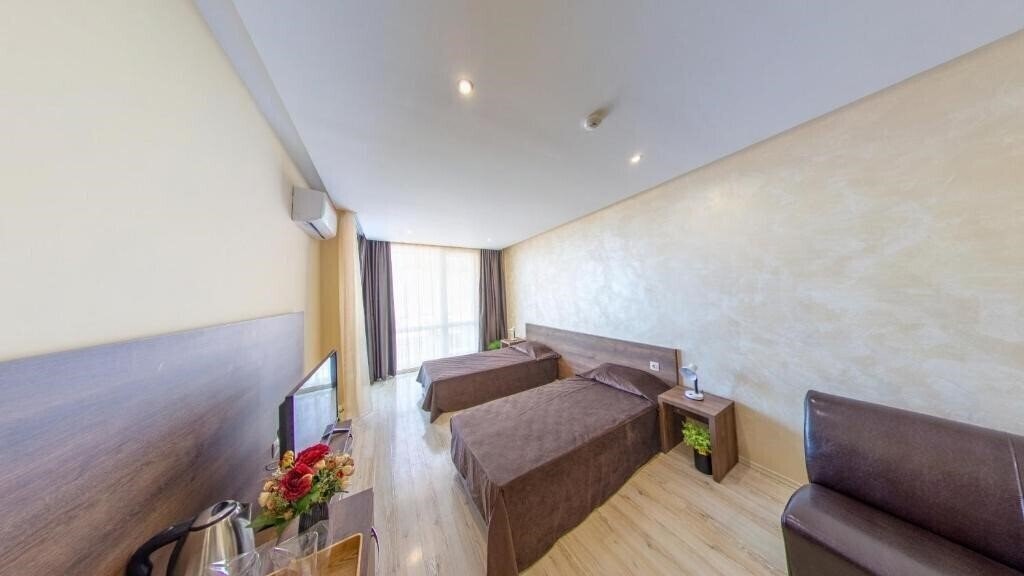 Вид Paradiso Aparthotel 4*
