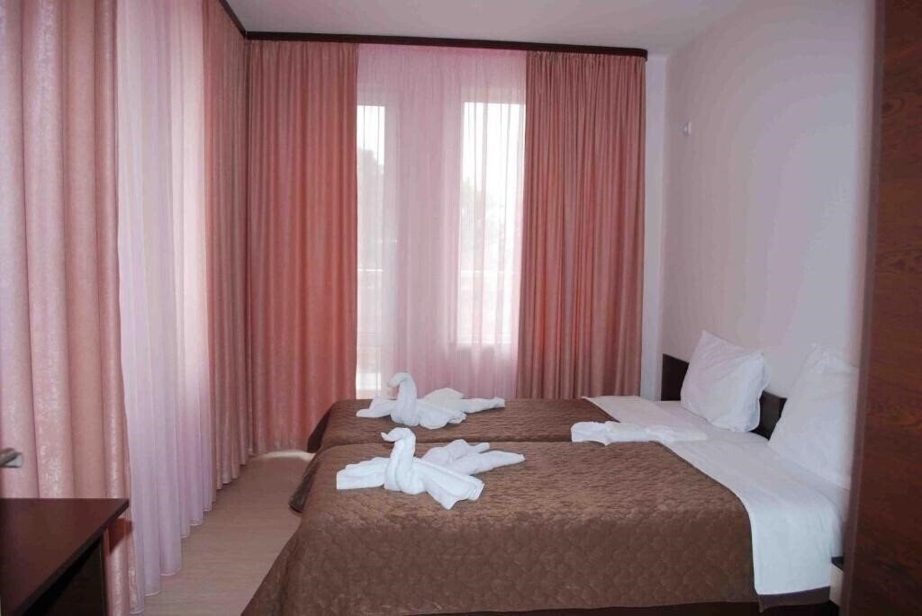 Территория Guest House Topalovi-West 2*