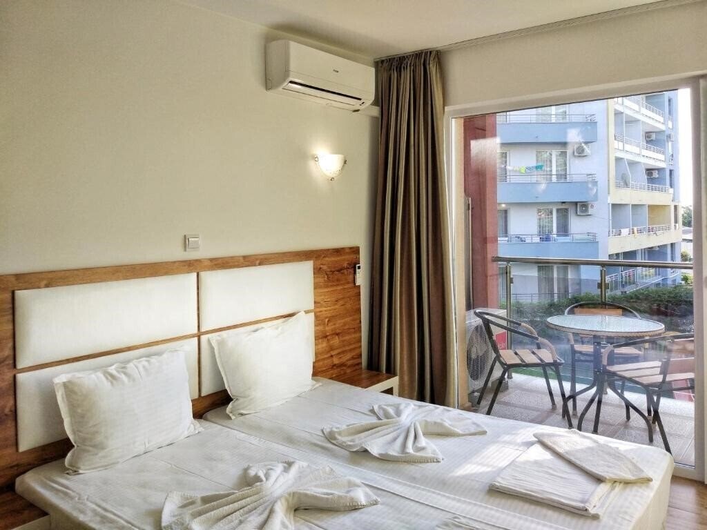 Фотографія Elizabeth Dy 3*