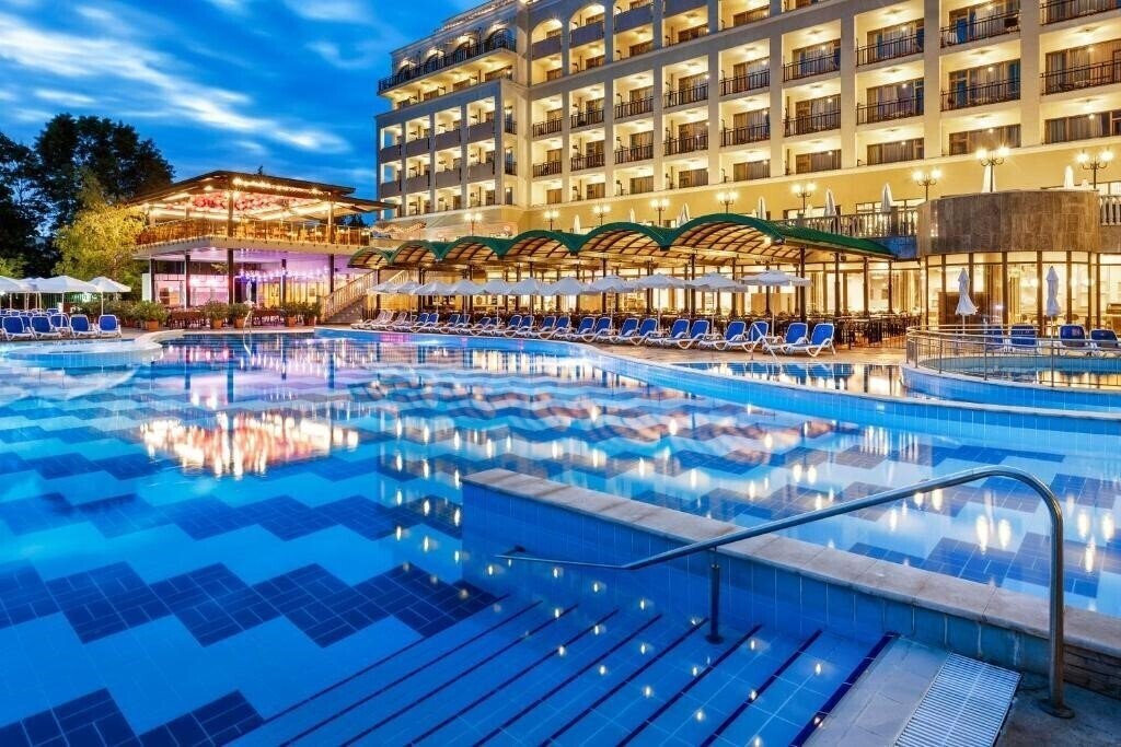 Территория Sol Nessebar Palace 5*