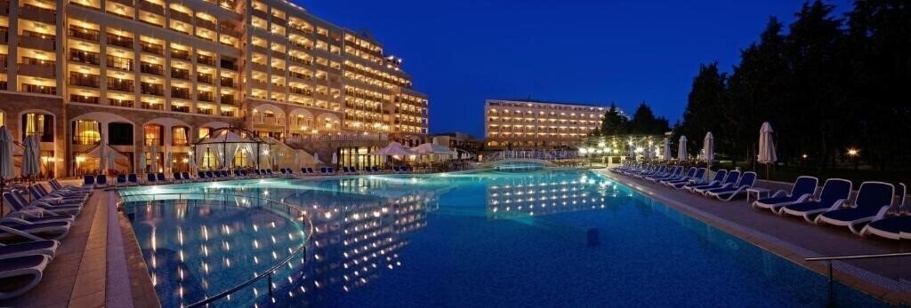 Апартаменты Sol Nessebar Palace 5*