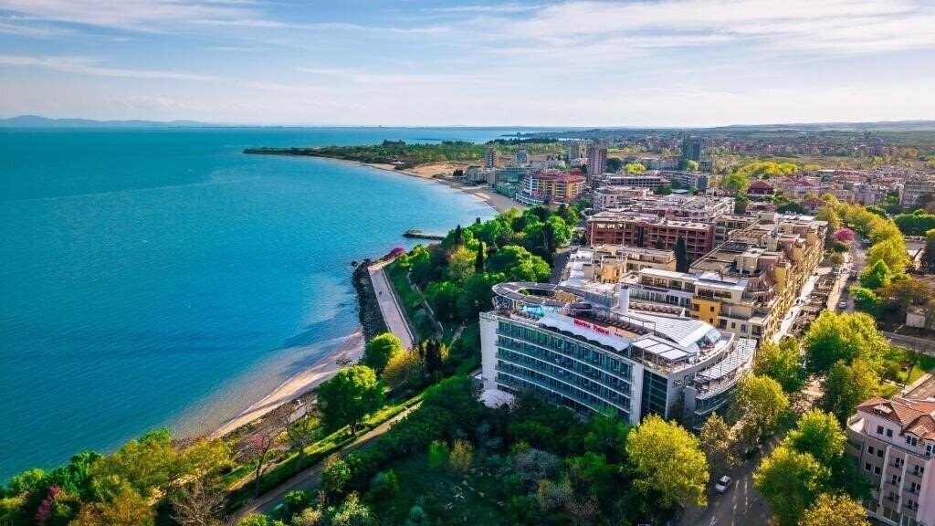 Отель Marina Palace Affilated by Melia 4*