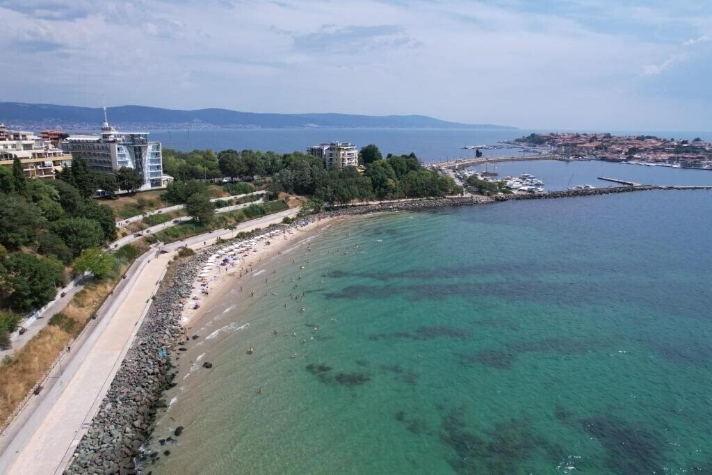 Территория Marina Palace Affilated by Melia 4*