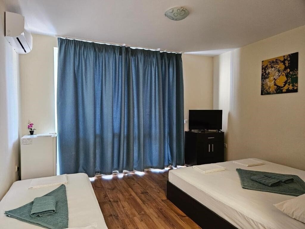 Панорама Villa Manolovi 2*