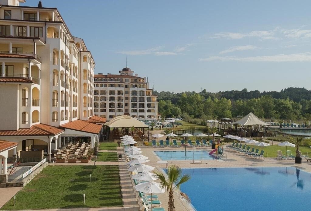 Готель Sunrise All Suite Resort 4*