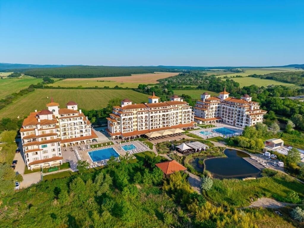 Отель Sunrise All Suite Resort 4*