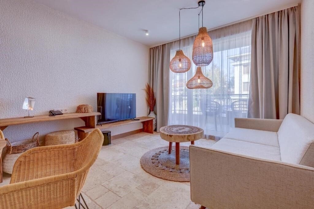 Фотография La Boheme (Adults Only 16+) 3*