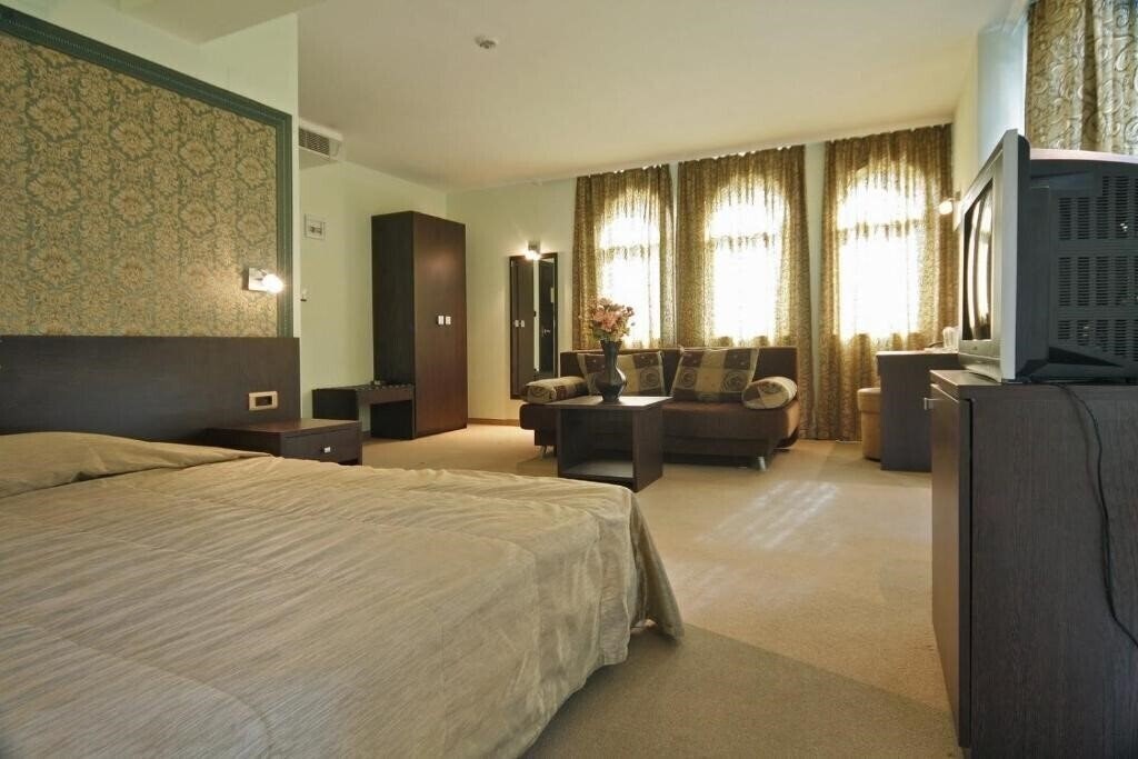 Апартаменты Hotel Dukov 2*