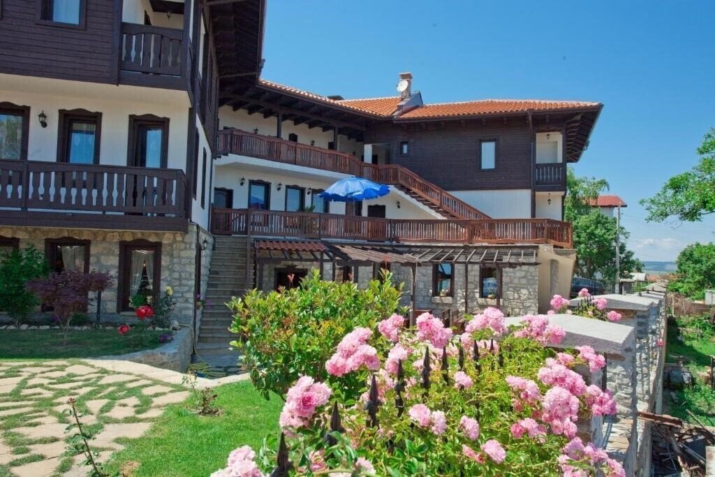 Територія Chorbadji Petkovi Hanove 3*