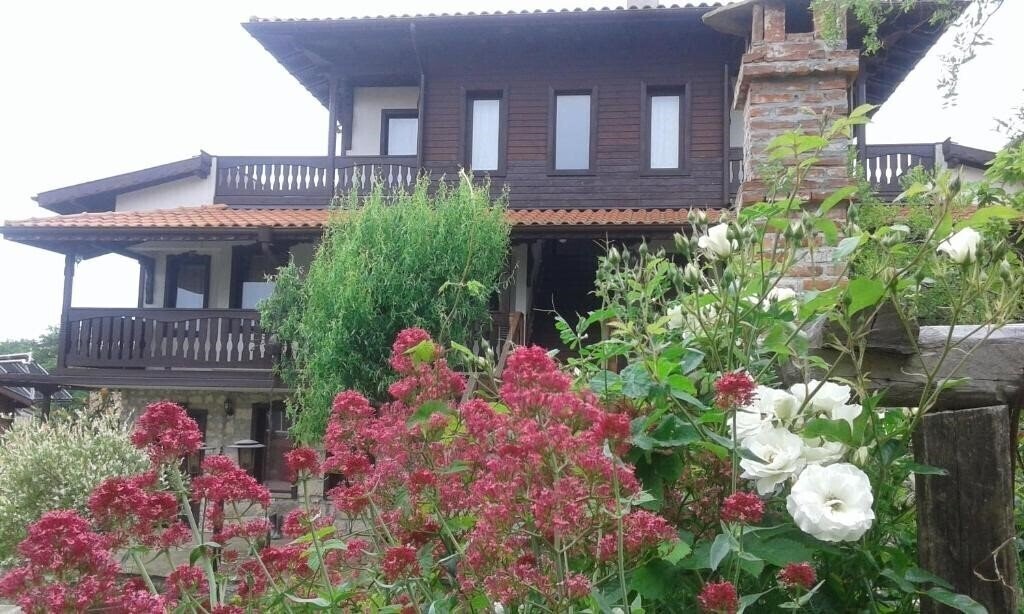 Вид Chorbadji Petkovi Hanove 3*