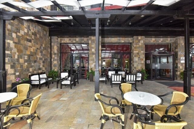 Территория Snejanka Apart Hotel Pamporovo 3*