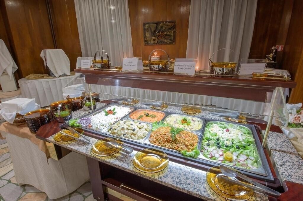 Панорама Hotel Prespa 3*