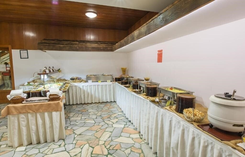 Территория Hotel Prespa 3*