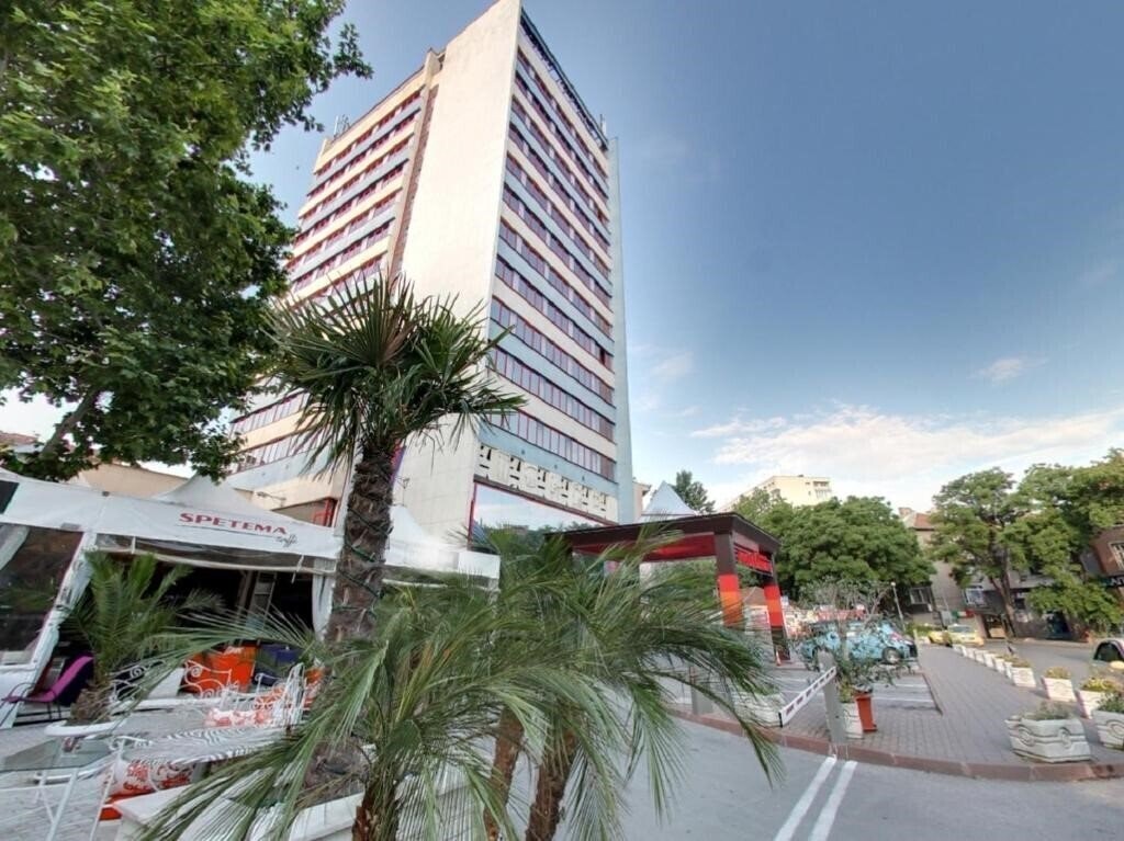 Готель Leipzig Hotel 4*