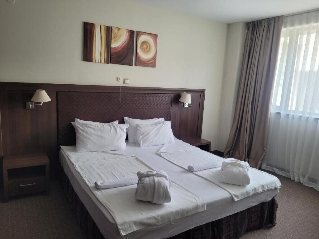 Панорама Sana SPA 4*