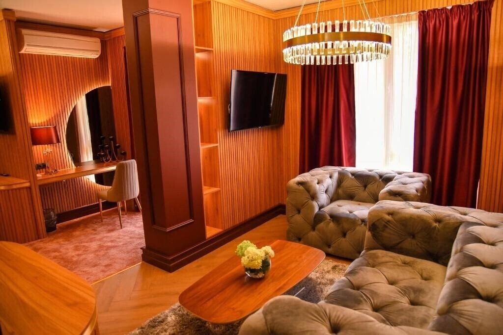 Територія Park Hotel Plovdiv 3*
