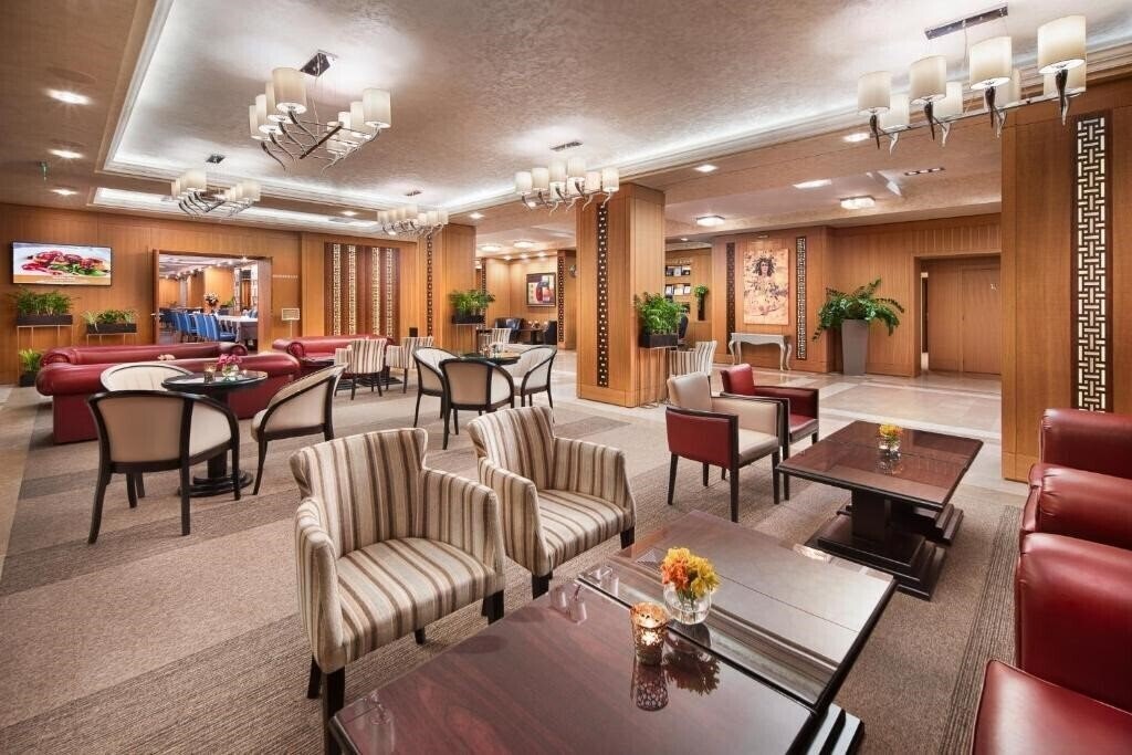 Вид Landmark Creek Hotel 4*