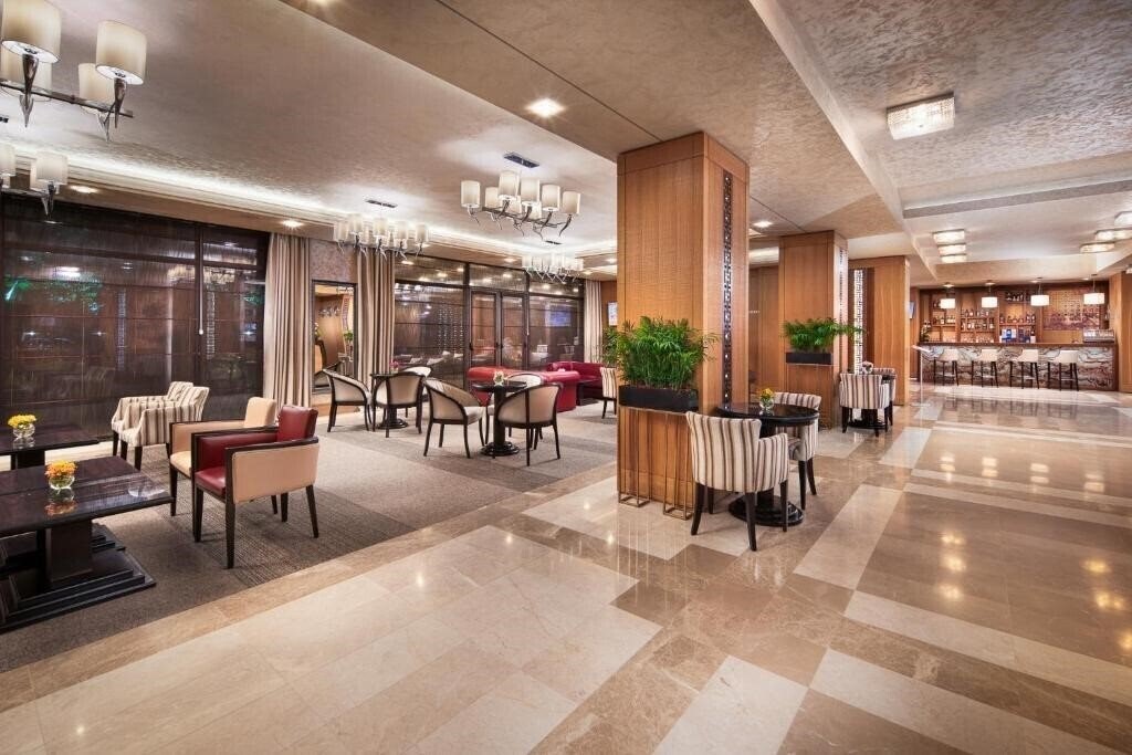 Територія Landmark Creek Hotel 4*