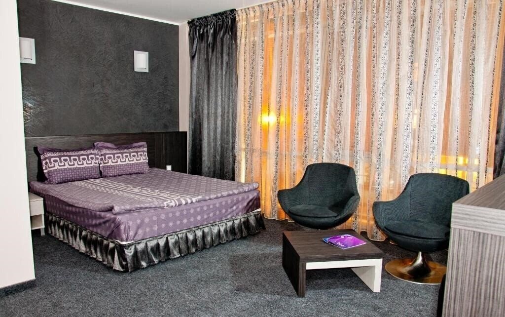 Панорама Hotel Noris 3*