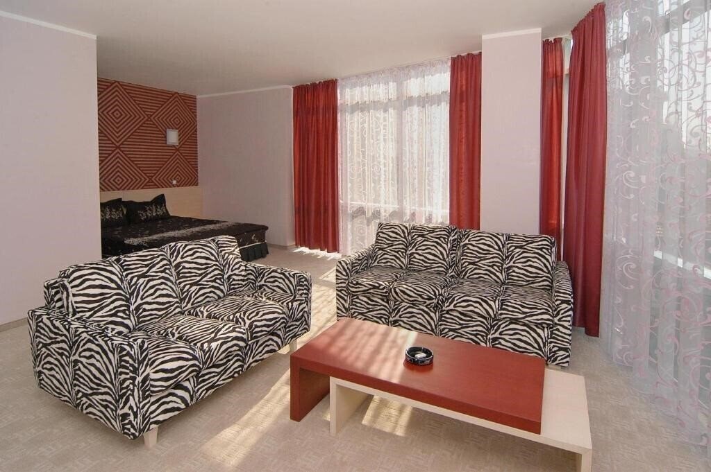 Вид Hotel Noris 3*
