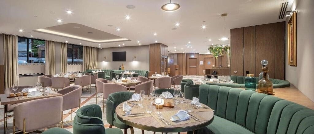 Территория Doubletree By Hilton Plovdiv Center отель без категории