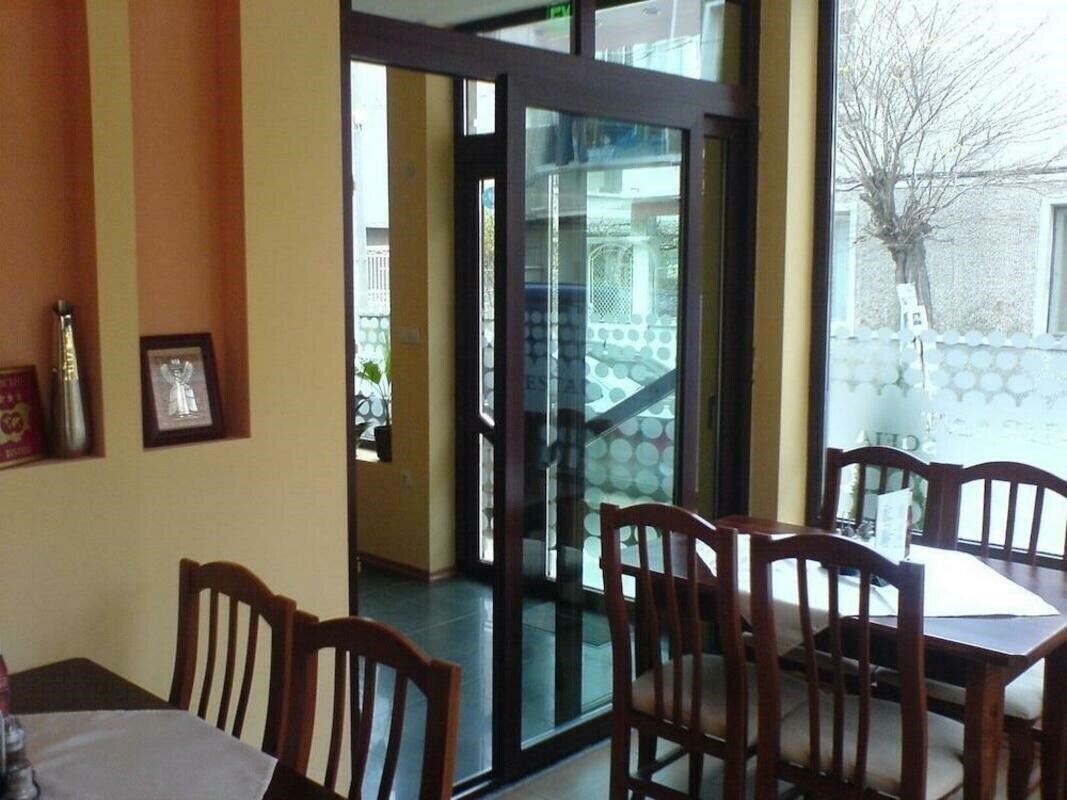 Территория Hotel Sofia (ex. Sofia Family Hotel, Sofia Pomorie) 3*