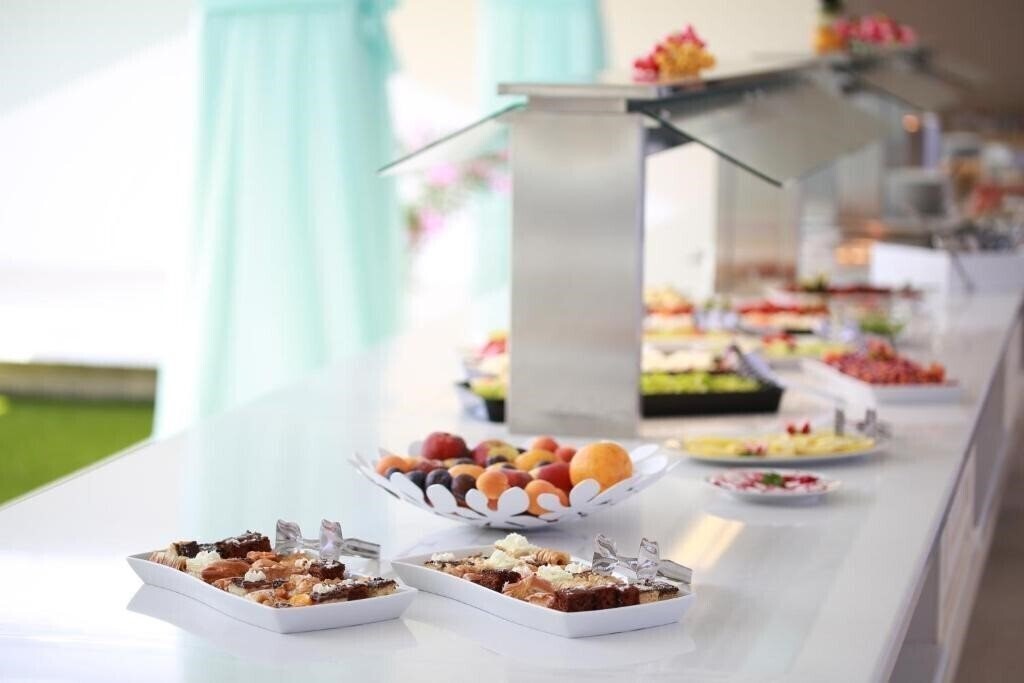 Панорама Perla Royal Hotel 5*