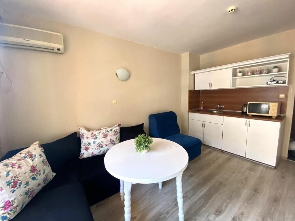 Панорама Apart Hotel Prima Vera 2 2*