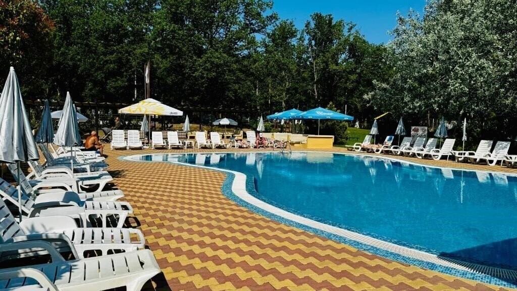 Территория Neva 3*