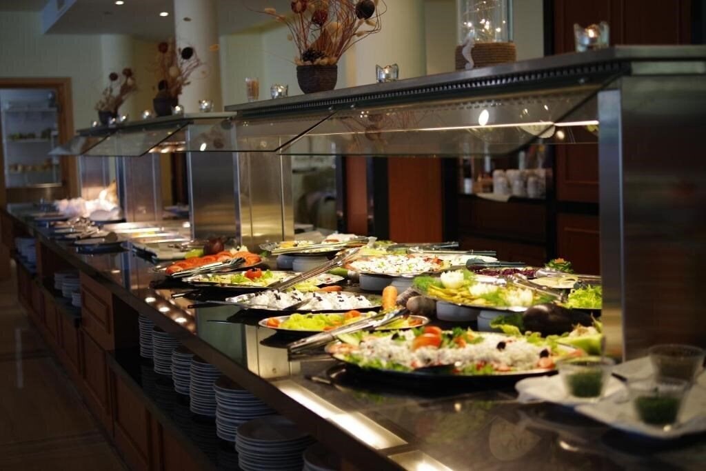 Панорама Perla Plaza 3*