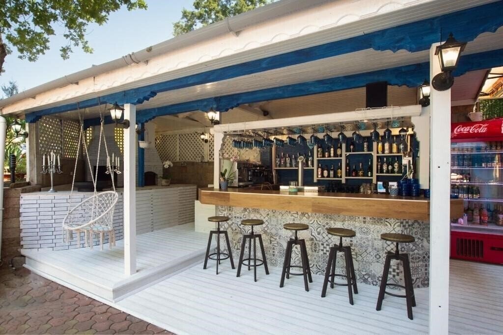 Апартаменты Sunrise Hotel (ex. Sunrise Primorsko) 4*