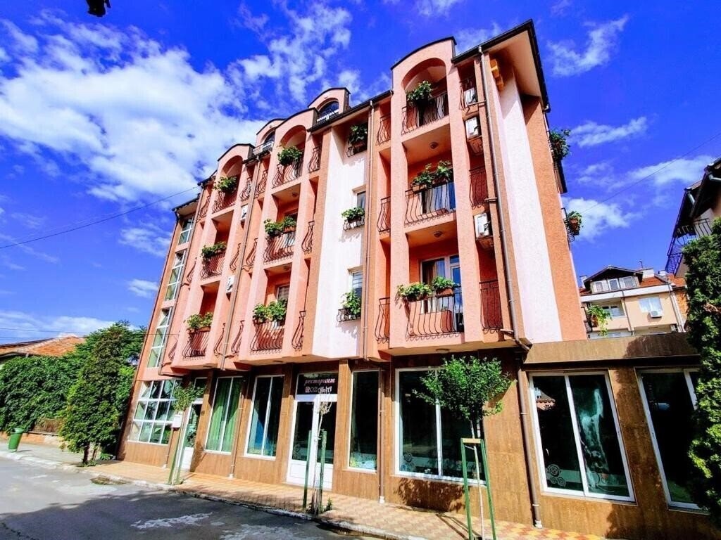 Отель Art Villa Rozalia Apartment 3*