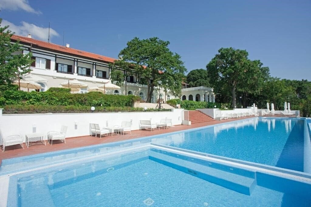 Готель Boutique Hotel Oasis 4*