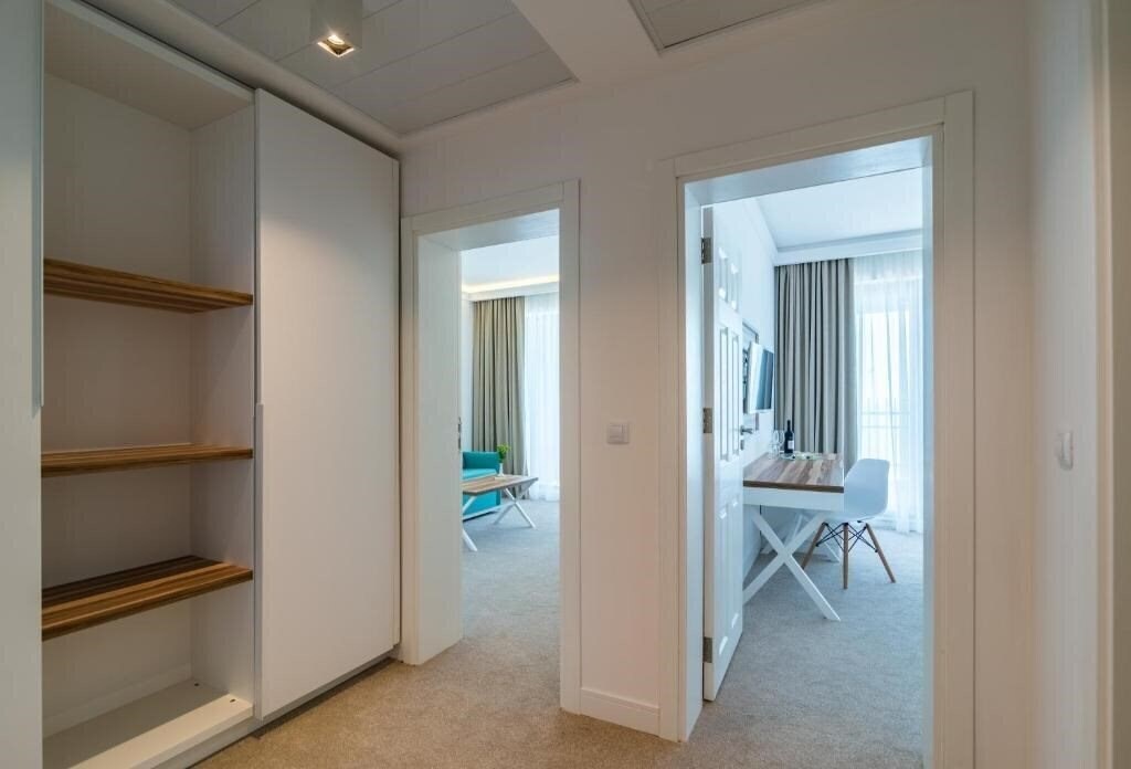 Територія HVD Nympha Hotel 4*