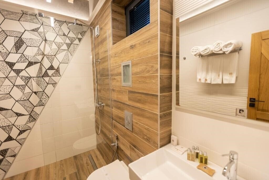 Панорама Villa Sintica 4*