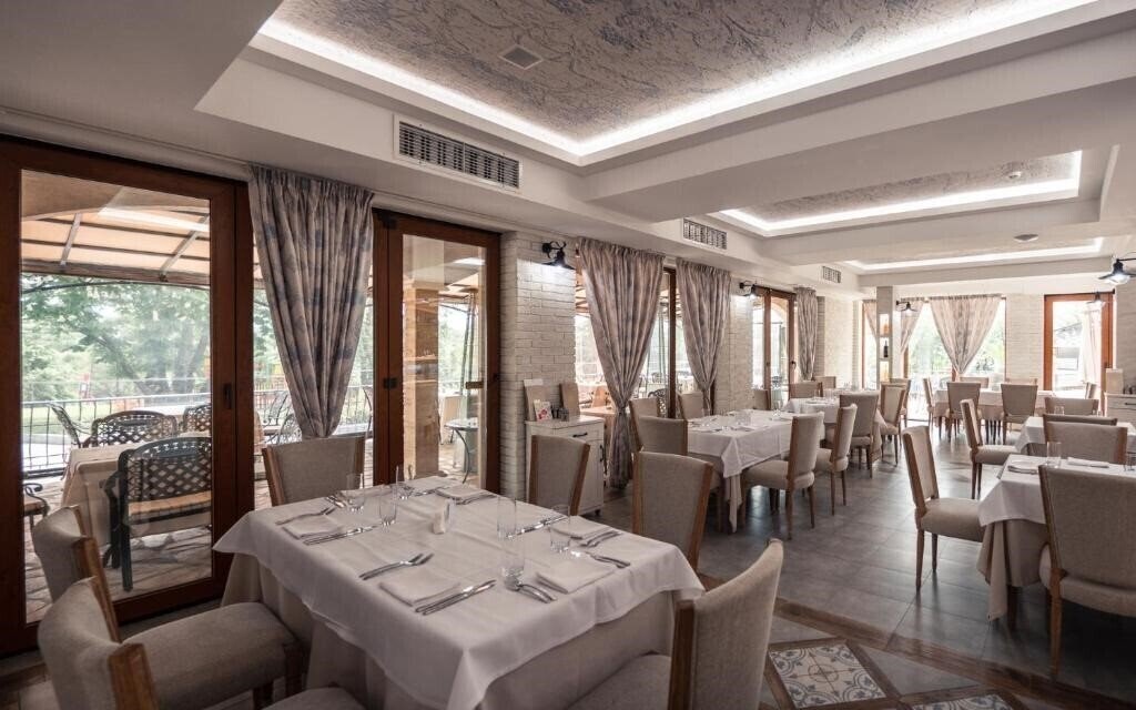 Фотографія Villa Sintica 4*