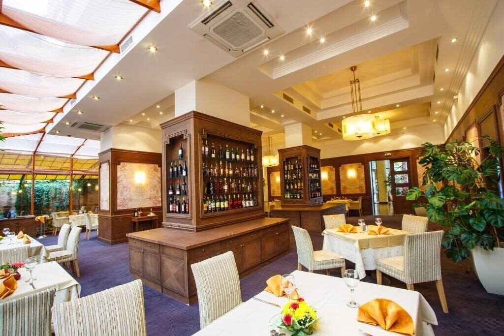 Панорама Arena Di Serdica 5*