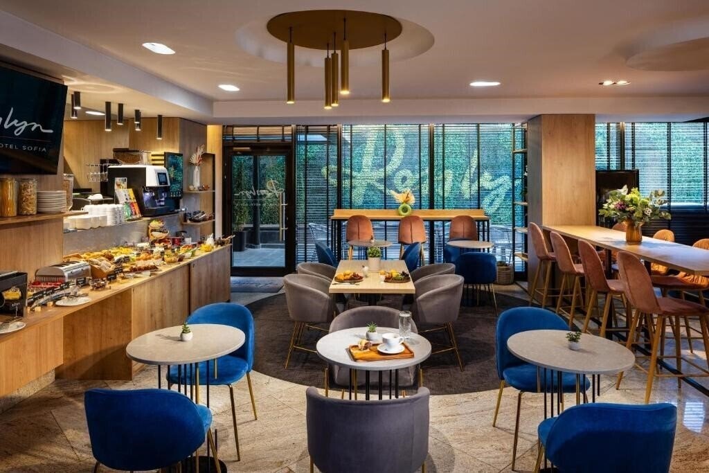 Панорама Rosslyn Thracia Hotel Sofia (ex. Best Western Premier Thracia Hotel) 4*