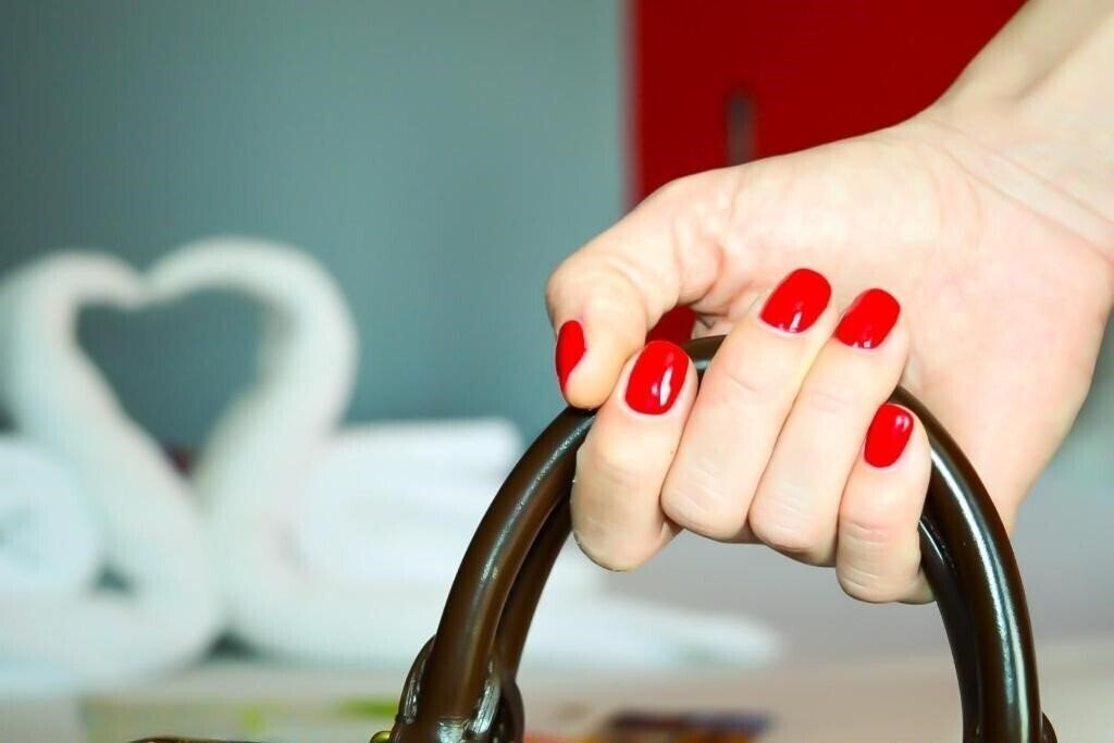 Територія Bon Voyage Hotel Alexander 3*