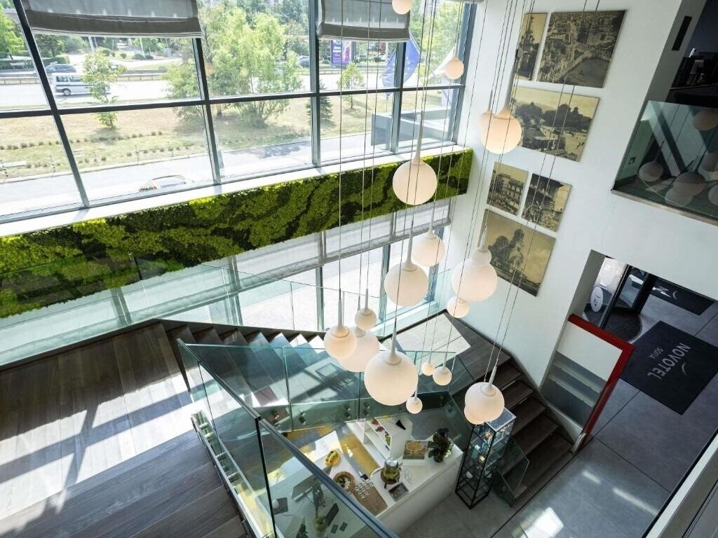 Территория Novotel Sofia 4*