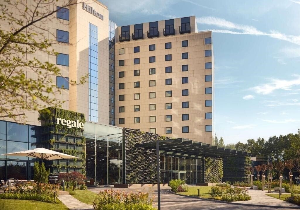 Готель Hilton Sofia 4*