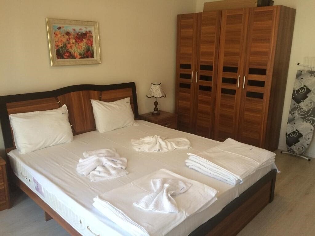 Апартаменты Admiral Plaza Apartments 3*